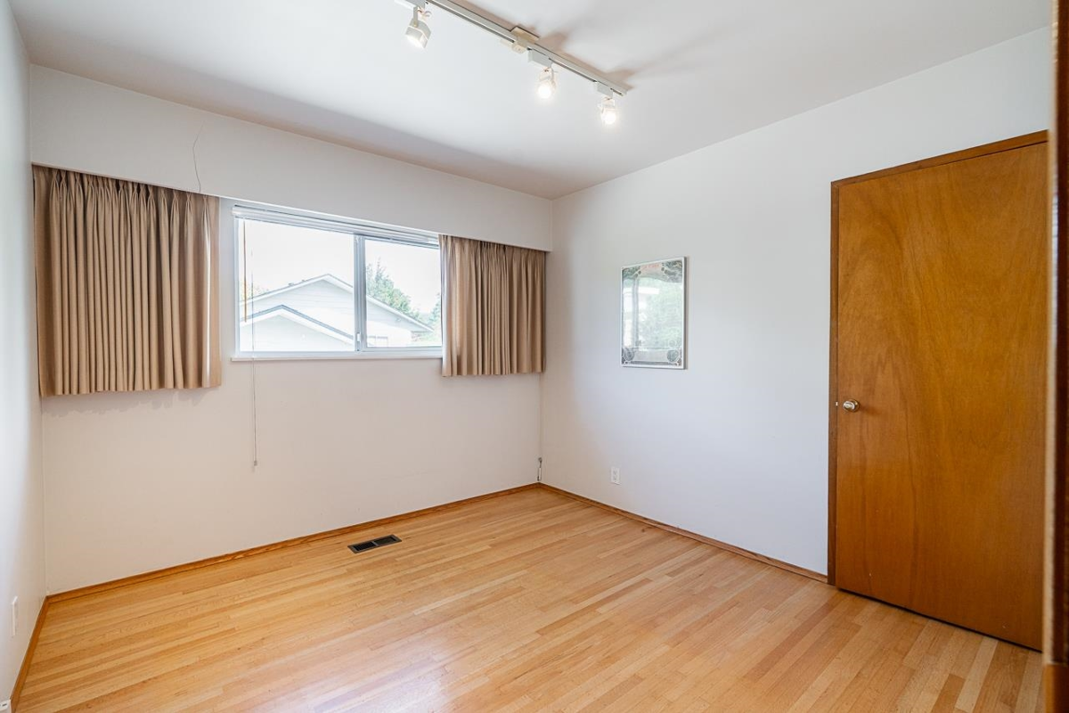 Basement Recreation Room Photo of 6637 Ash Street, Vancouver, BC