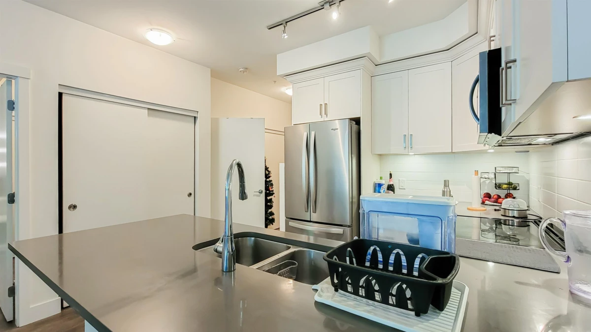 Primary Bathroom Photo of 103 2436 Kelly Avenue, Port Coquitlam, BC