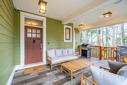 15777 Wills Brook Way, Surrey, BC, Surrey — Single Family Residence for sale