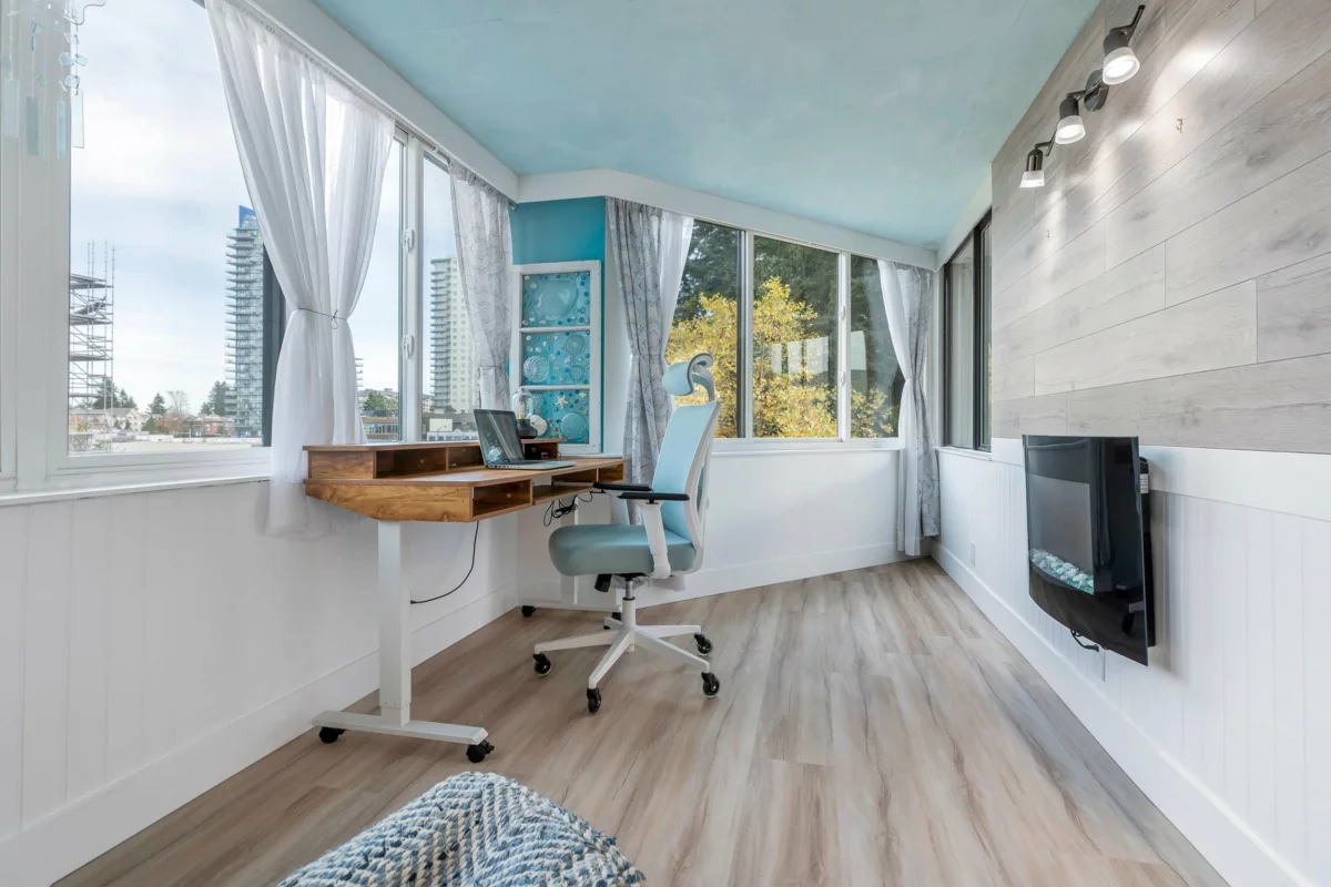 Basement Recreation Room Photo of 402 1480 Foster Street, White Rock, BC