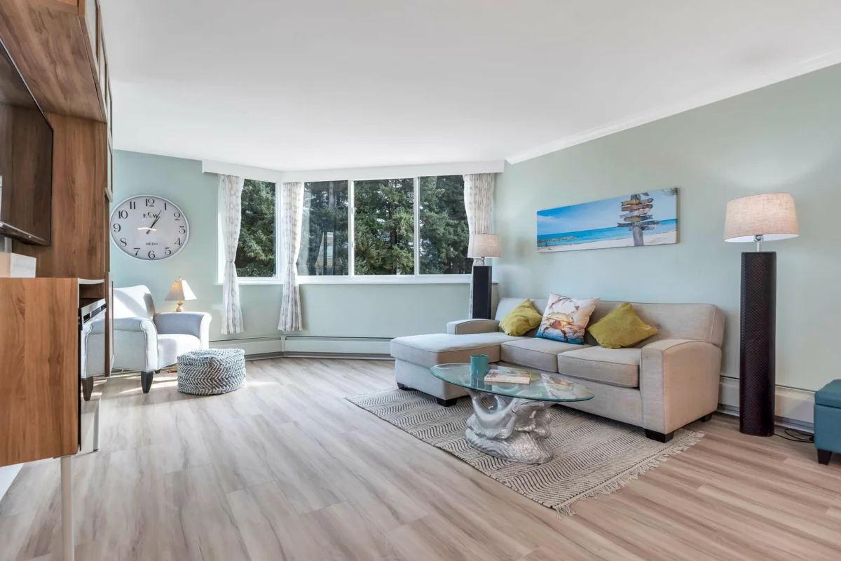 Bedroom 4 Photo of 402 1480 Foster Street, White Rock, BC