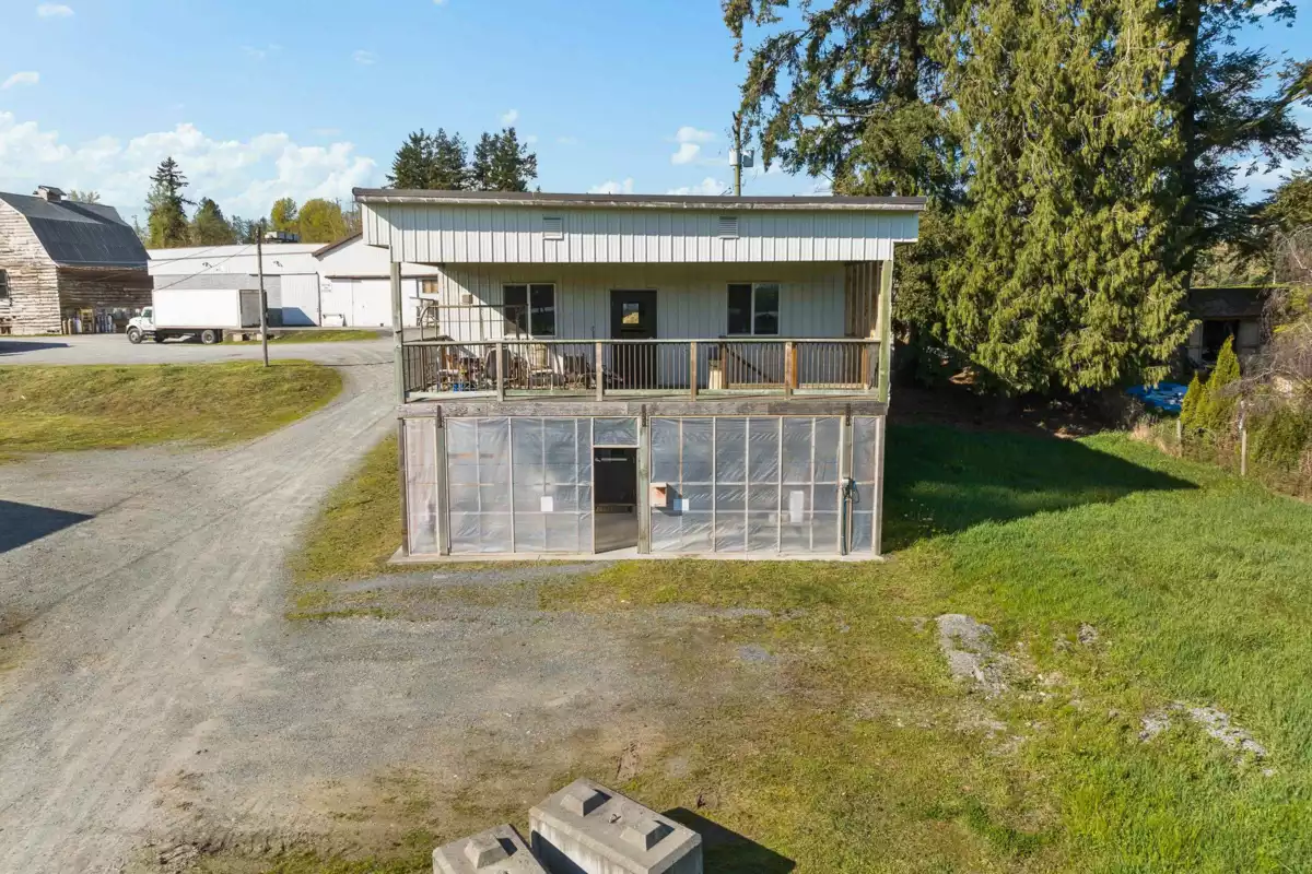 Entry Foyer Photo of 711 256 Street, Langley, BC