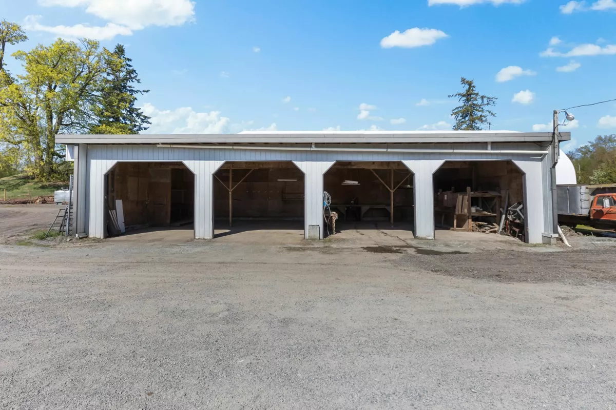 Walk-In Closet Photo of 711 256 Street, Langley, BC