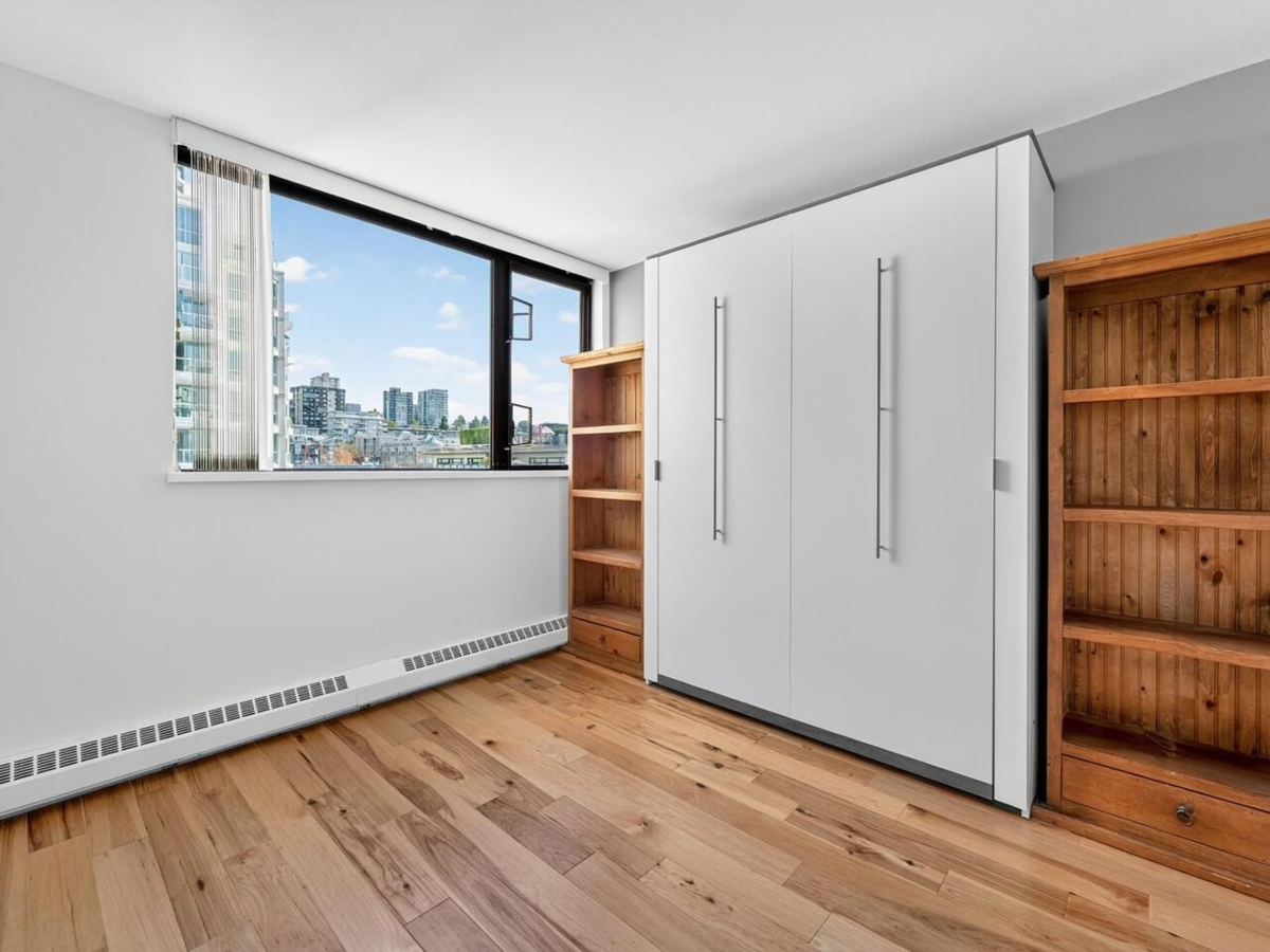 Bedroom 4 Photo of 907 124 W 1st Street, North Vancouver, BC