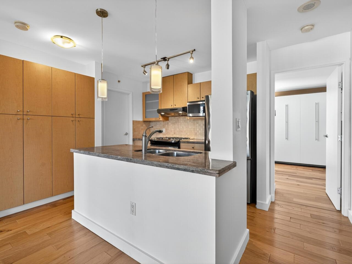 Dining Area Photo of 907 124 W 1st Street, North Vancouver, BC