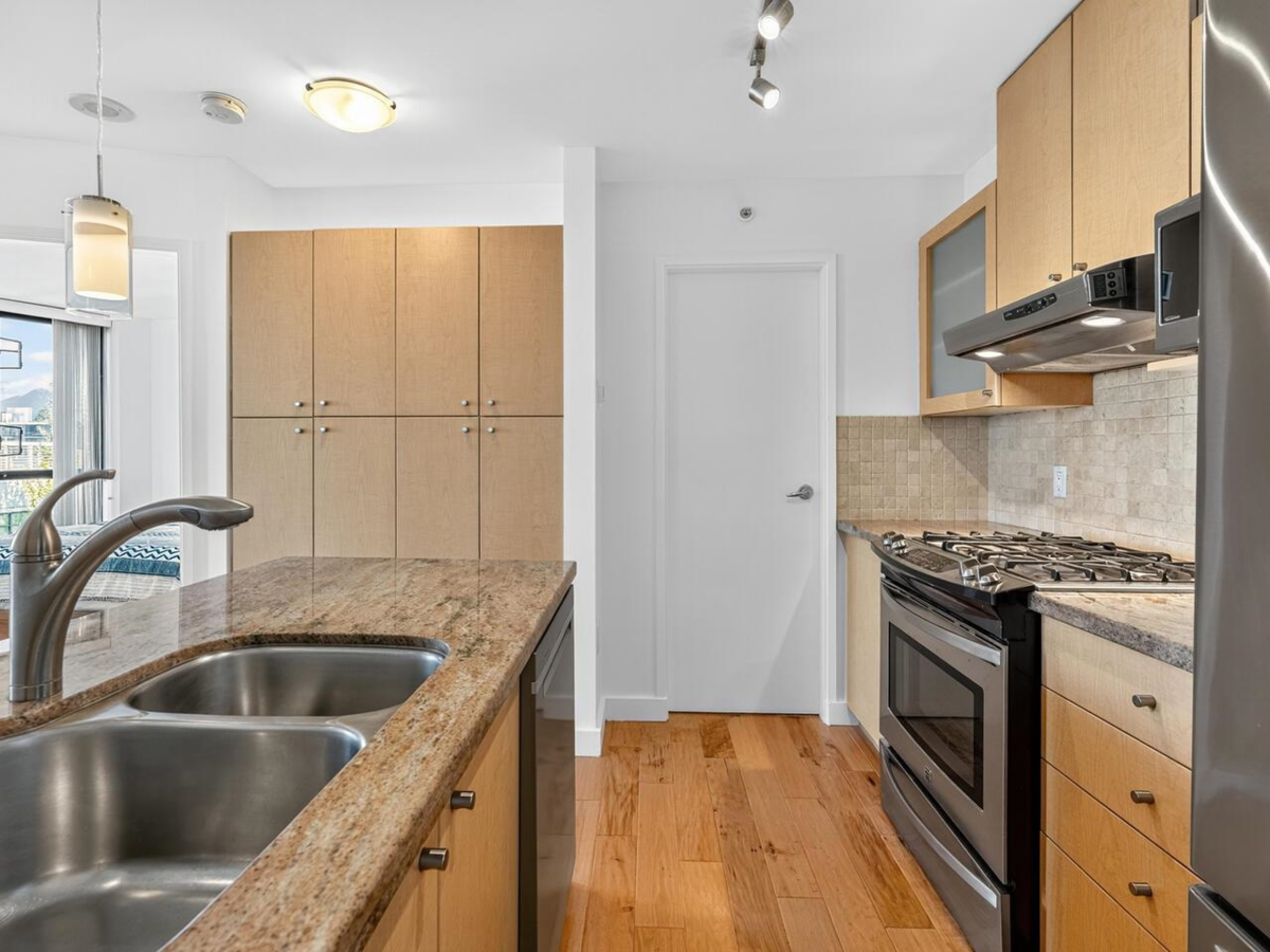 Primary Bedroom Photo of 907 124 W 1st Street, North Vancouver, BC