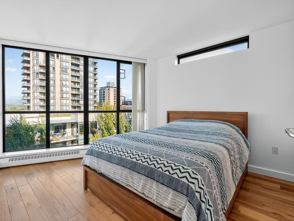 Walk-In Closet Photo of 907 124 W 1st Street, North Vancouver, BC