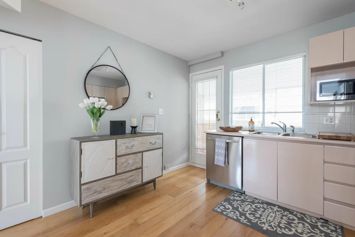 Kitchen Photo of 208 788 W 8th Avenue, Vancouver, BC