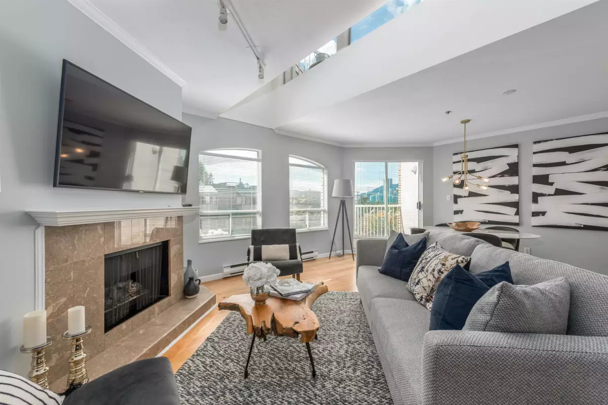 Loft / Bonus Room Photo of 208 788 W 8th Avenue, Vancouver, BC