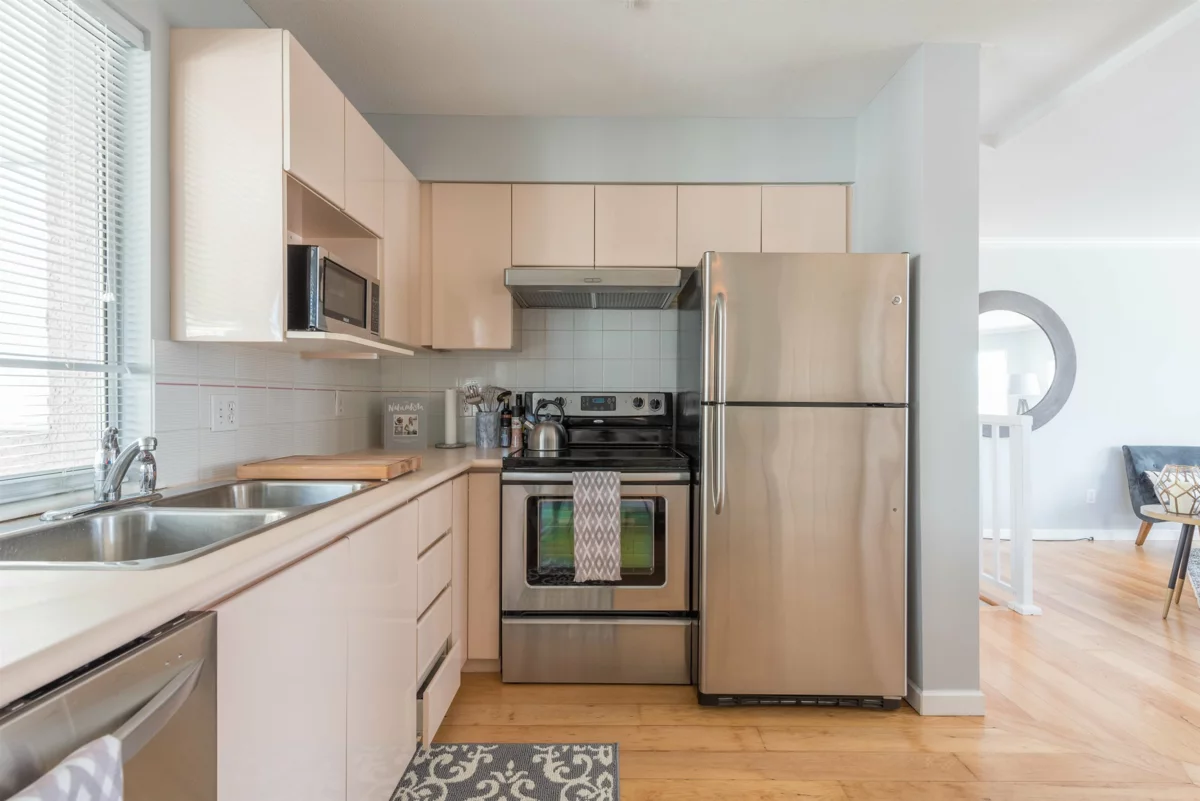 Pantry Photo of 208 788 W 8th Avenue, Vancouver, BC