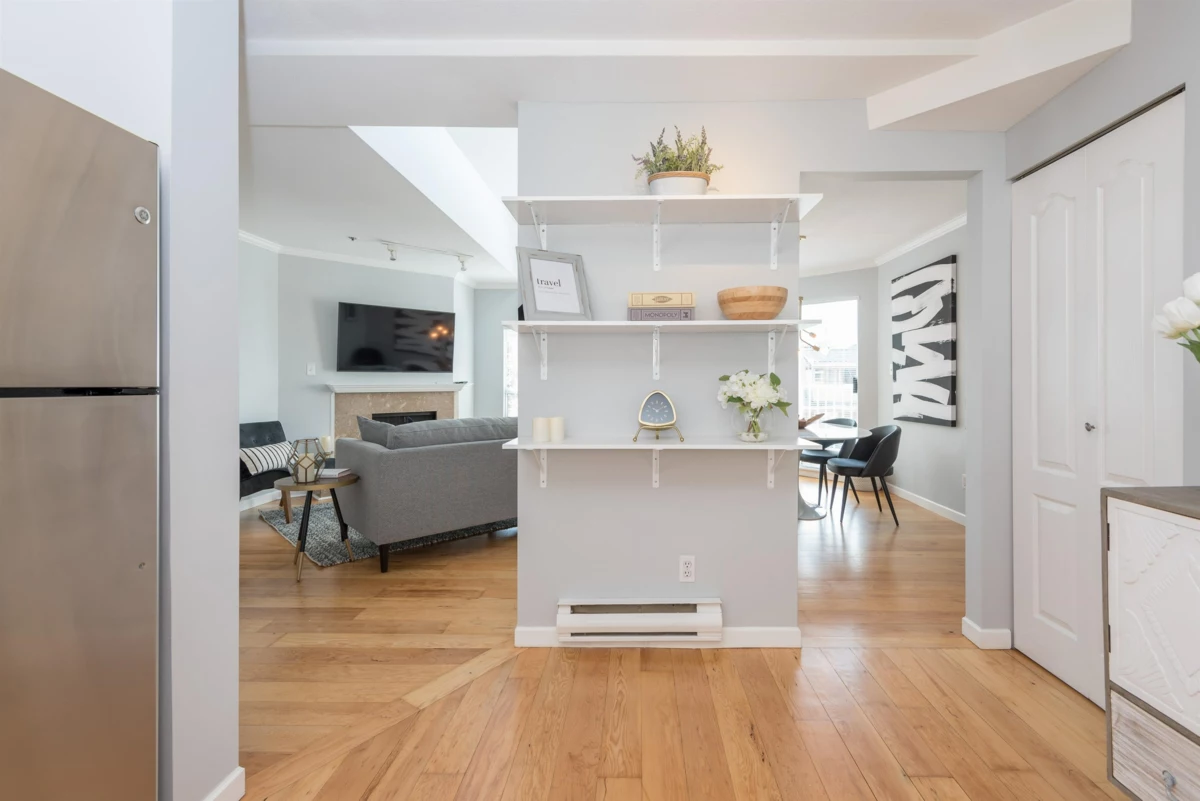 Powder Room Photo of 208 788 W 8th Avenue, Vancouver, BC