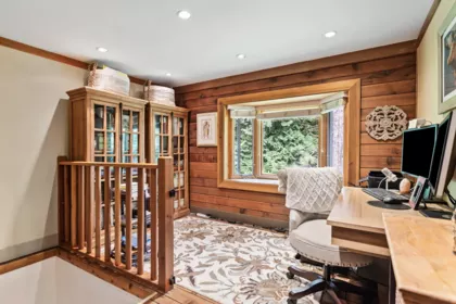 Entry Foyer Photo of 22567 127 Avenue, Maple Ridge, BC