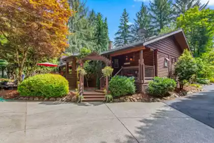 Garden / Landscaping Photo of 22567 127 Avenue, Maple Ridge, BC