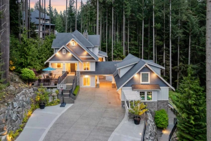 1462 Crystal Creek Drive, Anmore, BC, Anmore — Single Family Residence for sale