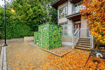 5413 Lougheed Hwy, Burnaby, BC, Burnaby — Townhouse for sale
