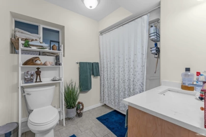 Basement Recreation Room Photo of 1579 136 Street, Surrey, BC