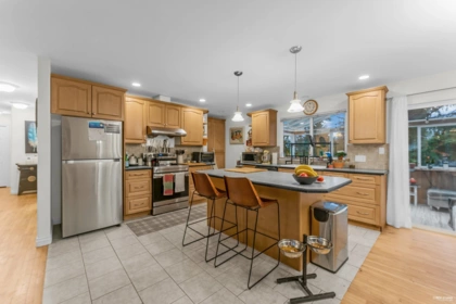 Breakfast Nook Photo of 1579 136 Street, Surrey, BC