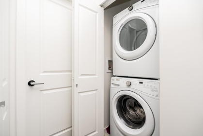 Laundry Room Photo of 401 15137 33 Avenue, Surrey, BC