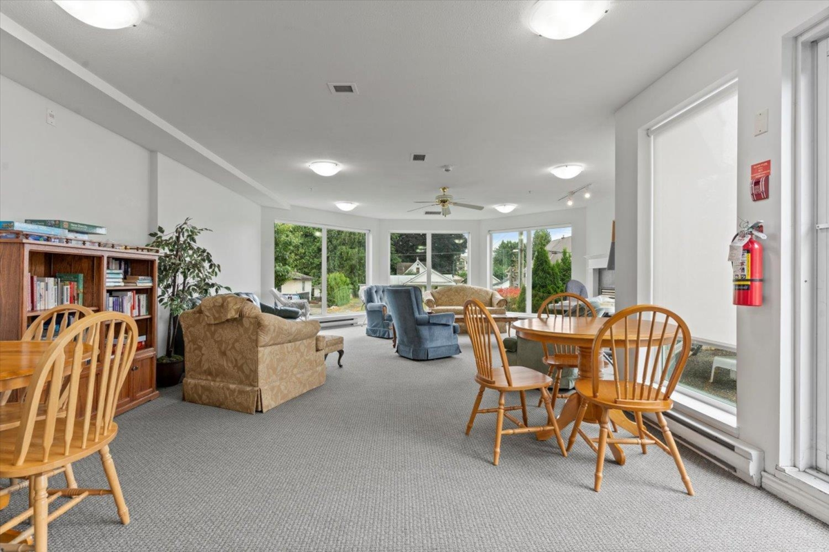 Backyard Photo of 405 45745 Princess Avenue, Chilliwack, BC