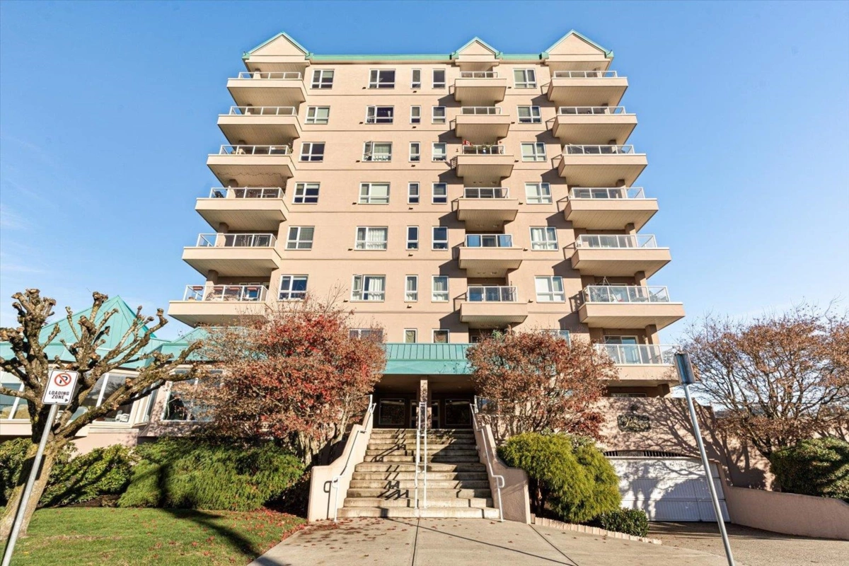 Hot Tub / Spa Photo of 405 45745 Princess Avenue, Chilliwack, BC