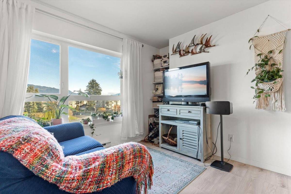 Laundry Room Photo of 405 45745 Princess Avenue, Chilliwack, BC