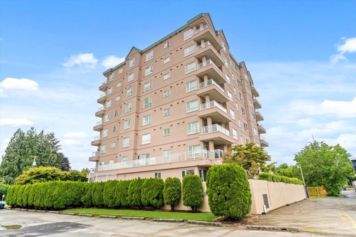 Outdoor Kitchen Photo of 405 45745 Princess Avenue, Chilliwack, BC