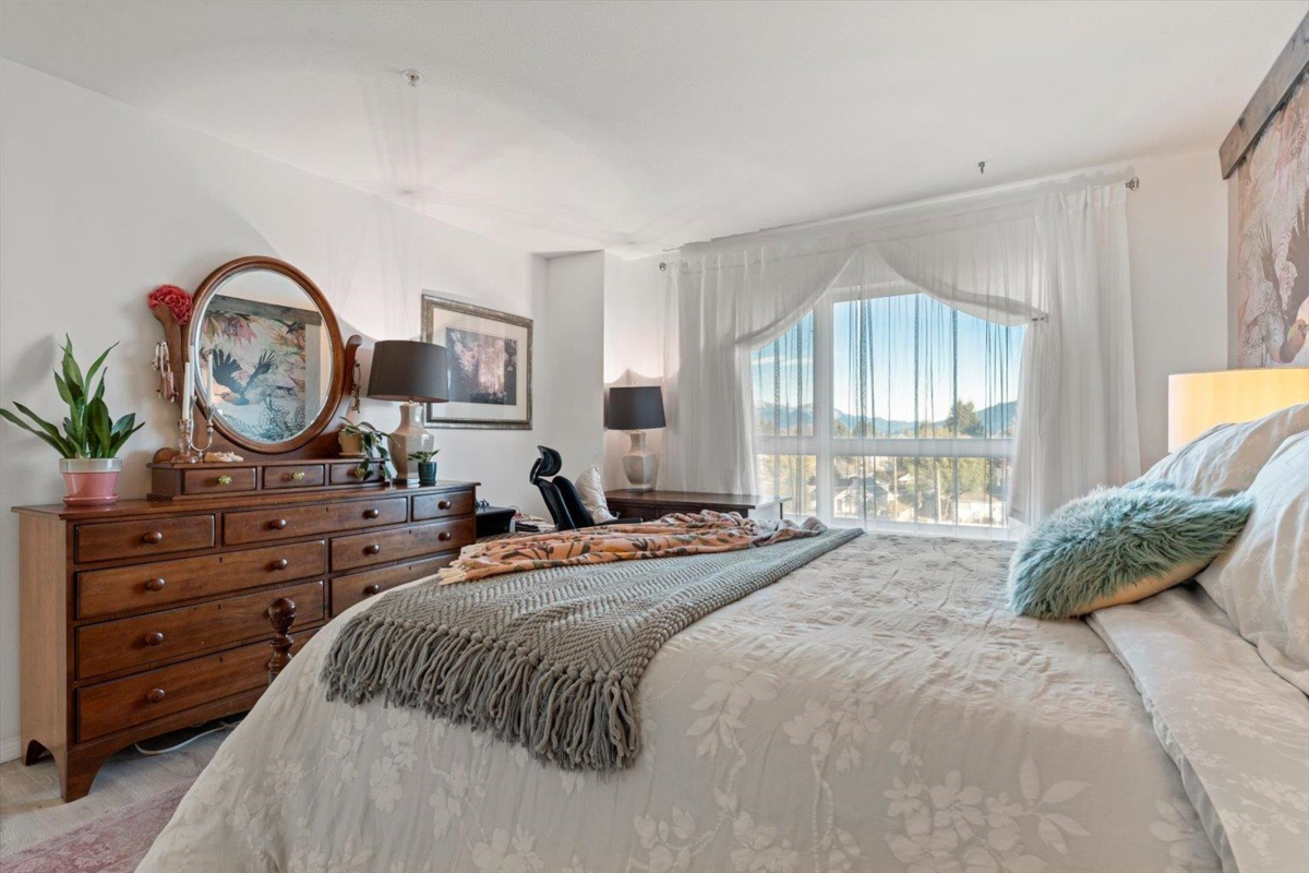 Powder Room Photo of 405 45745 Princess Avenue, Chilliwack, BC