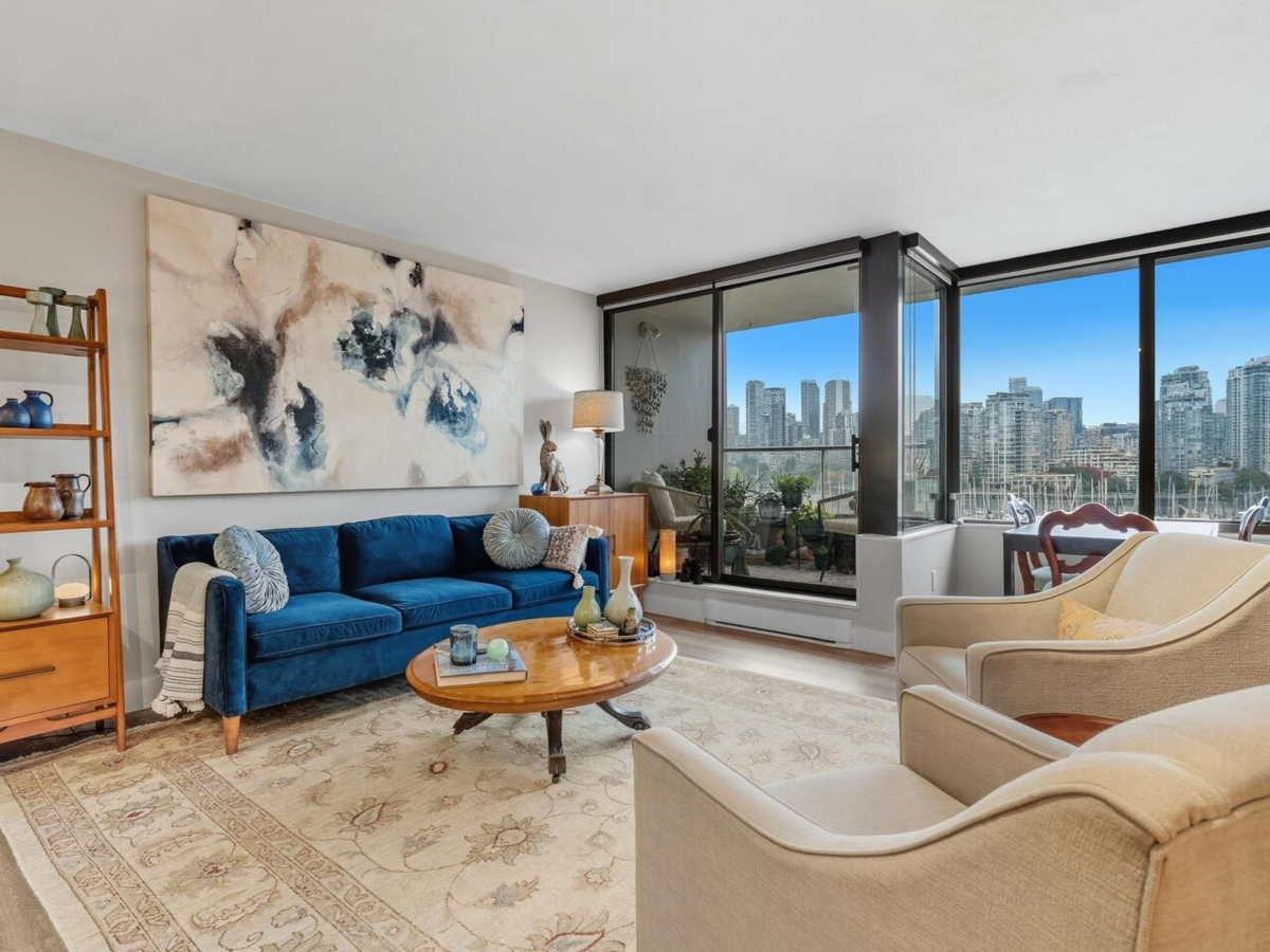 Bedroom 3 Photo of 521 666 Leg In Boot Square, Vancouver, BC