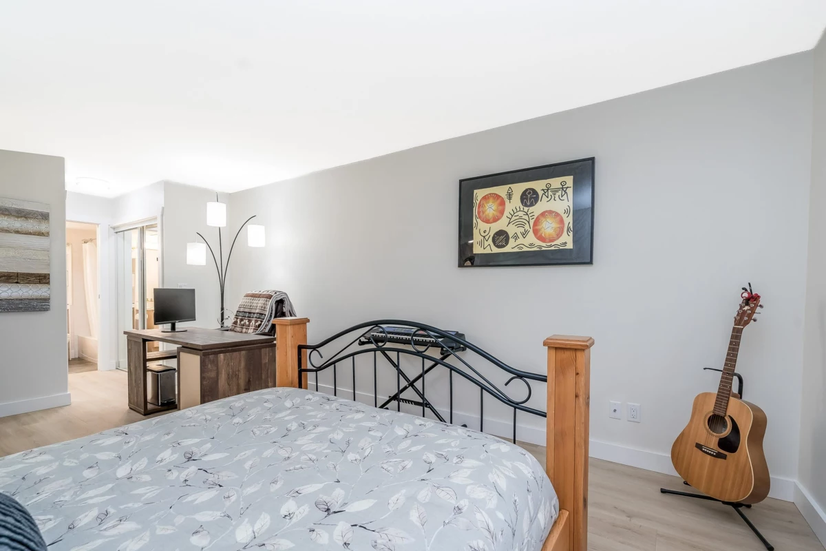 Front Yard Photo of 98 1973 Winfield Drive, Abbotsford, BC