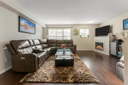 Kitchen Photo of 85 15155 62a Avenue, Surrey, BC