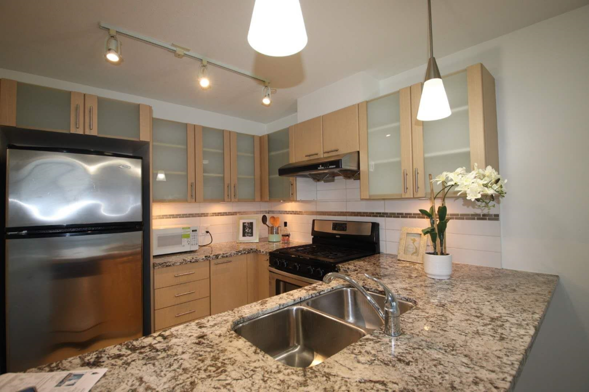 Kitchen Island Photo of 1207 7888 Saba Road, Richmond, BC