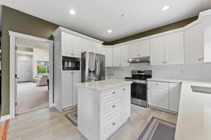 Guest Bathroom Photo of 3234 Osborne Street, Port Coquitlam, BC