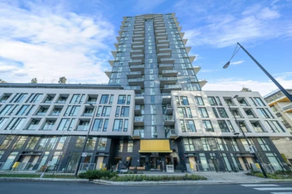 320 3538 Sawmill Crescent, Vancouver, BC