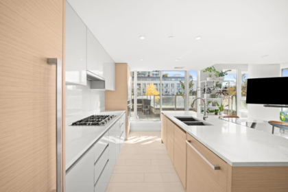 320 3538 Sawmill Crescent, Vancouver, BC