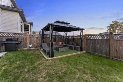 Outdoor Kitchen Photo of 16620 18b Avenue, Surrey, BC