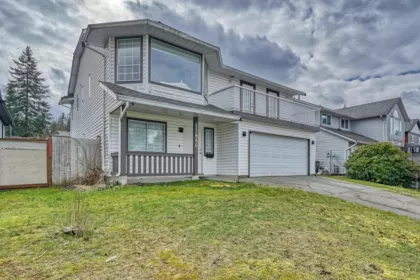 11866 98 Avenue, Surrey, BC, Royal Heights — 6 bed single family residence for sale