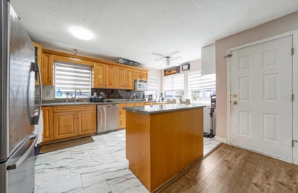 Kitchen Island Photo of 11866 98 Avenue, Surrey, BC