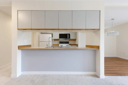 301 3421 Curle Avenue, Burnaby, BC, Burnaby — Apartment/Condo for sale