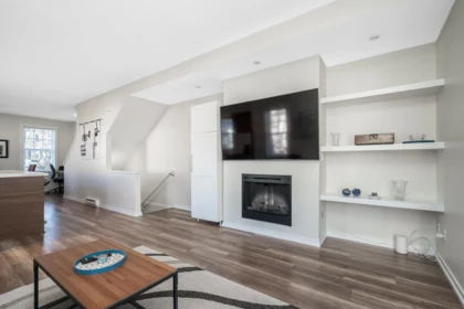 Hallway Photo of 45 7238 189 Street, Surrey, BC