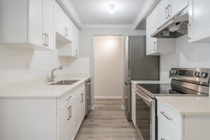203 2036 Coquitlam Avenue, Port Coquitlam, BC, Port Coquitlam — Apartment/Condo for sale