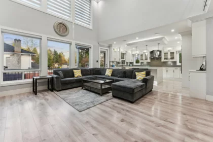 Breakfast Nook Photo of 6710 137a Street, Surrey, BC