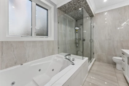 Laundry Room Photo of 6710 137a Street, Surrey, BC