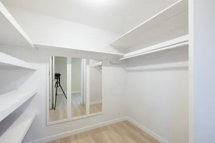 Laundry Room Photo of 111 Bonnymuir Drive, West Vancouver, BC