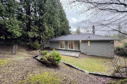 Outdoor Deck Photo of 111 Bonnymuir Drive, West Vancouver, BC