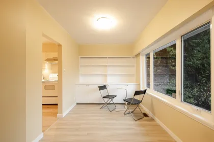 Primary Bedroom Photo of 111 Bonnymuir Drive, West Vancouver, BC