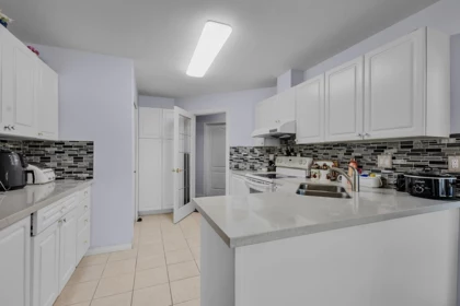 Kitchen Photo of 15 7250 122 Street, Surrey, BC