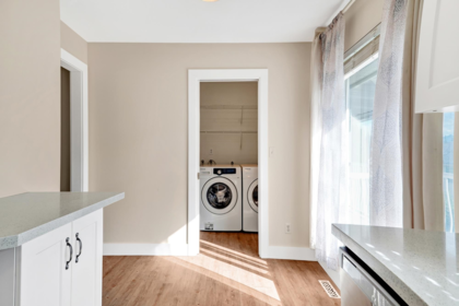 Walk-In Closet Photo of 33334 Best Avenue, Mission, BC