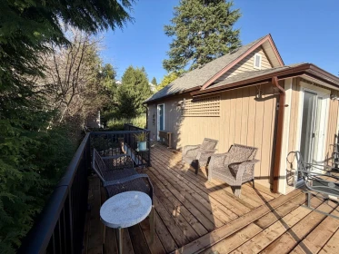 Kitchen Photo of 512 S Fletcher Road, Gibsons, BC
