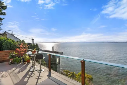 Breakfast Nook Photo of 188 Tsawwassen Beach Road, Delta, BC
