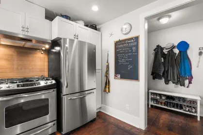 Garage Interior Photo of 188 Tsawwassen Beach Road, Delta, BC